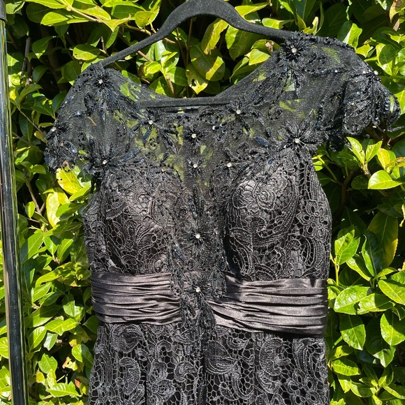 Unique Vintage, gothic maxi formal
dress - Picture 2 of 8